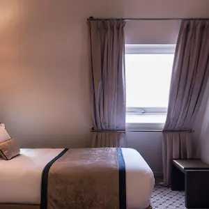 Hotel La Des Ternes