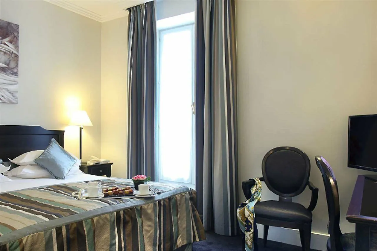 Hotel Royal Saint Honore Paris Louvre 4*,  France